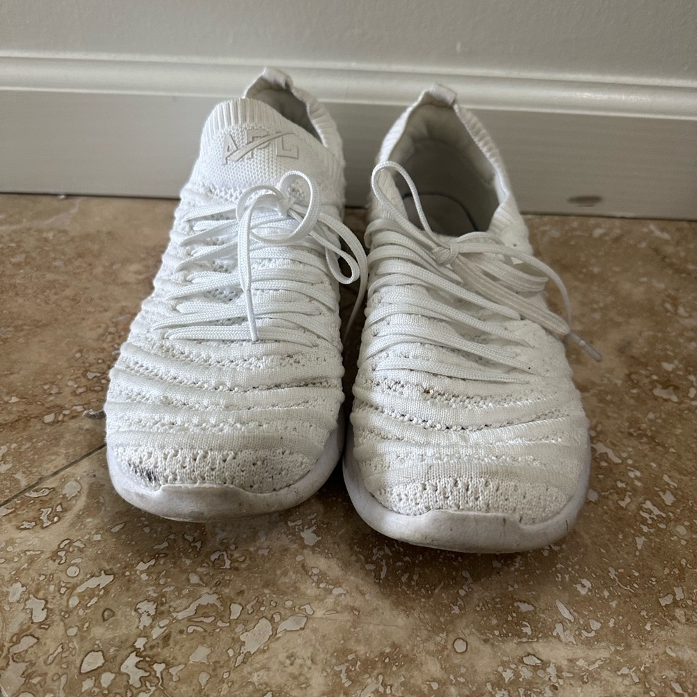 Size 7 APL
